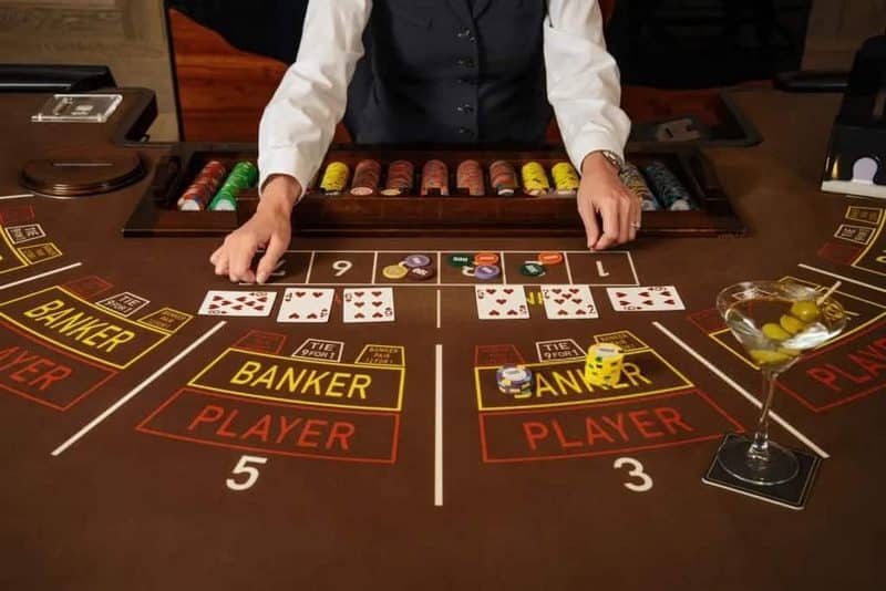 Cách tính bài Baccarat chuẩn xác bạn cần biết