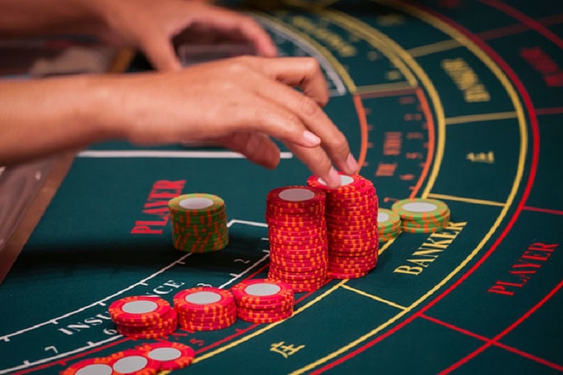 42 - Bỏ túi ngay cách chơi baccarat luôn thắng