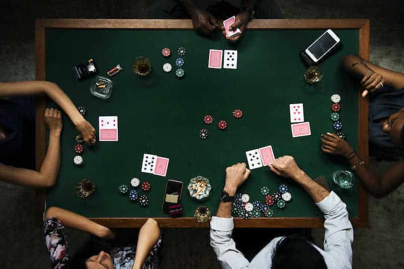 thuat ngu poker 1594663579 - Thùng phá sảnh poker - tay bài poker mạnh và đỉnh cao nhất 